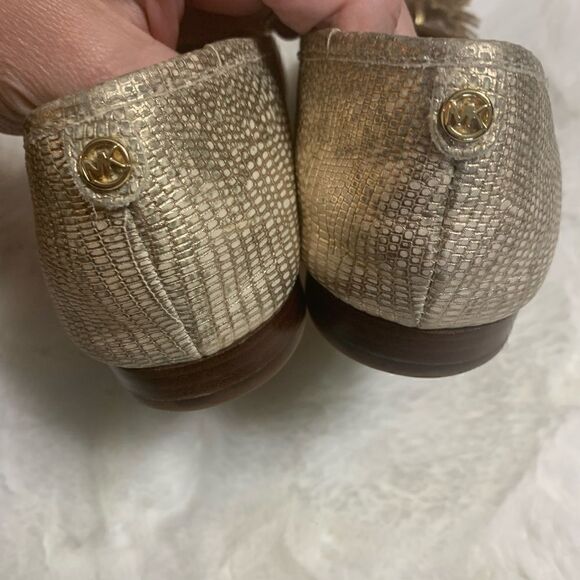 Michael Kors Lolita Pale Gold Flats size 7 - Picture 3 of 8